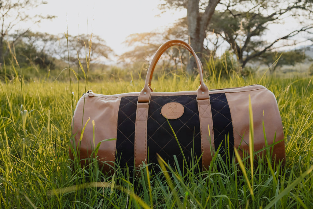 Olifant duffel bag w/ canvas & Roll-Up Toiletry Bag Combo