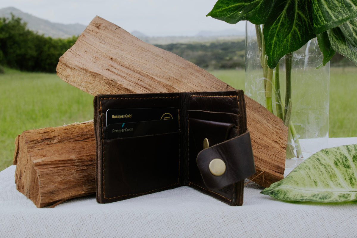 Damara Dik Dik Wallet
