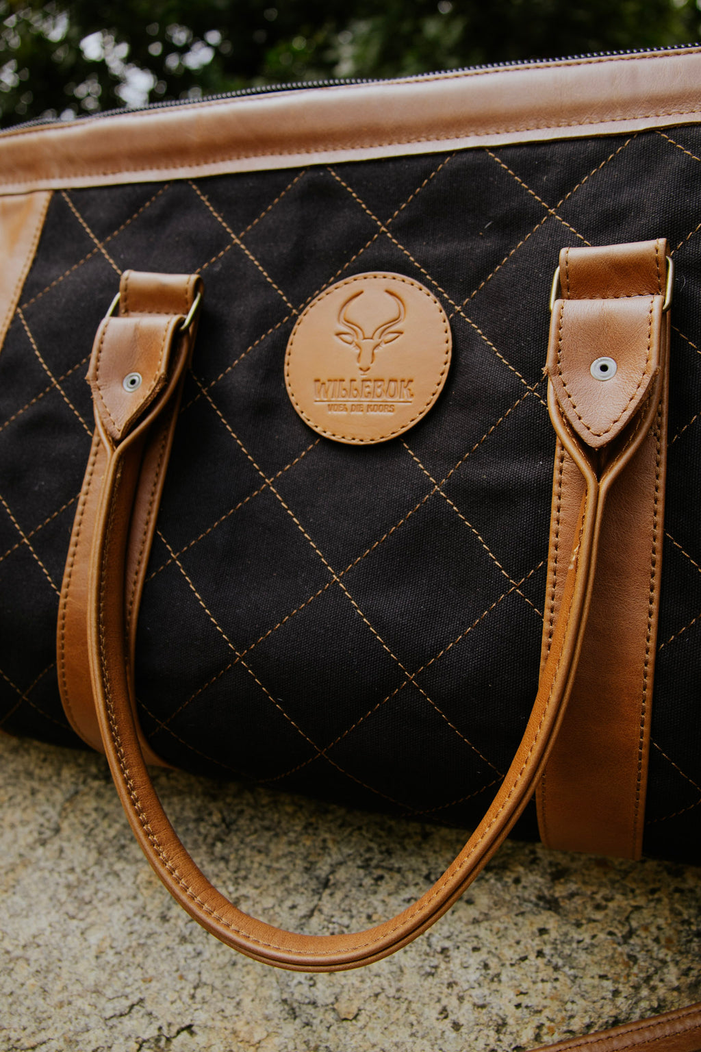 Olifant duffel bag w/ canvas & Roll-Up Toiletry Bag Combo