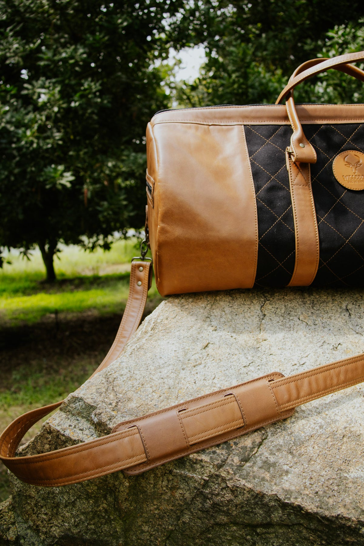 Olifant Duffel Bag w/ Canvas