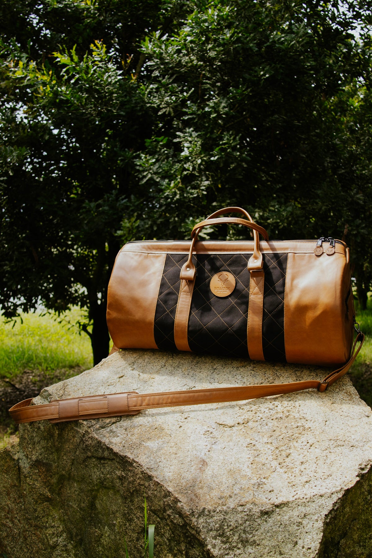 Olifant Duffel Bag w/ Canvas