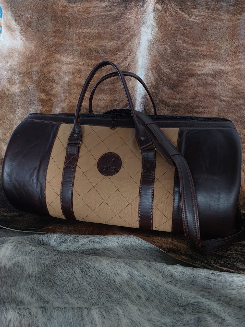 Olifant Duffel Bag w/ Canvas