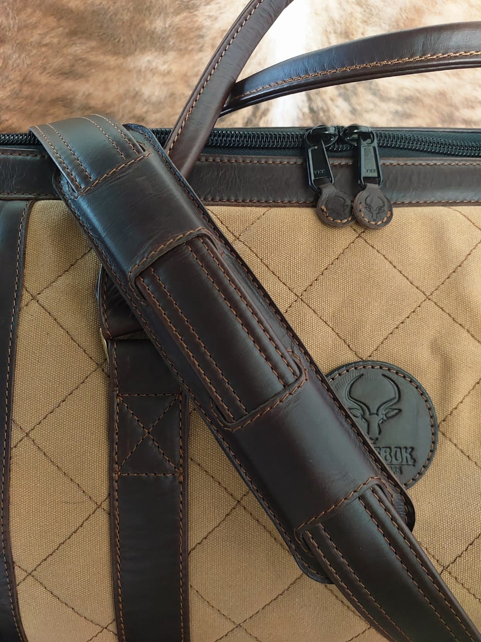 Olifant Duffel Bag w/ Canvas