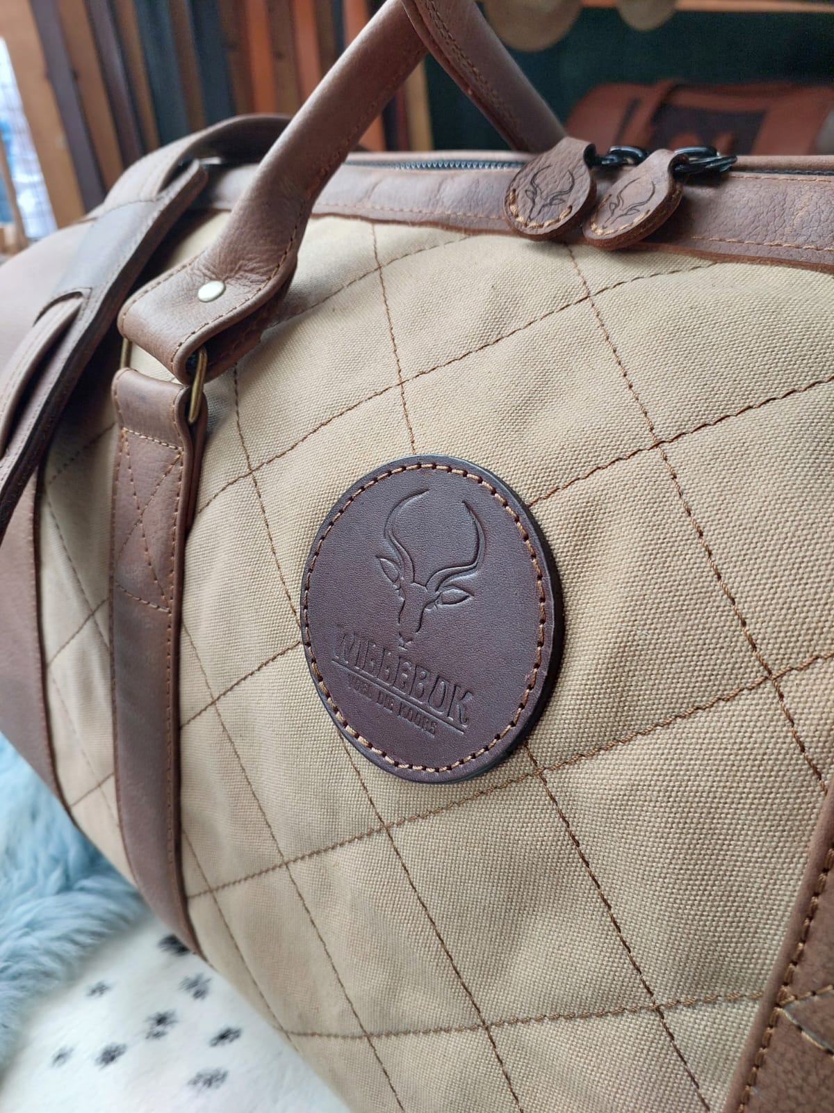 Olifant Duffel Bag w/ Canvas
